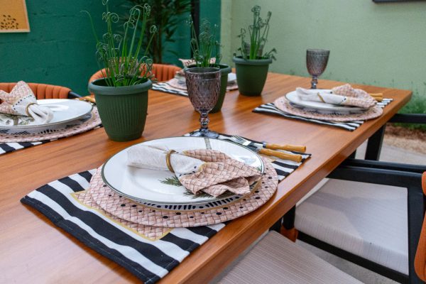 Mesa Posta, Sousplat e Jogo Americano